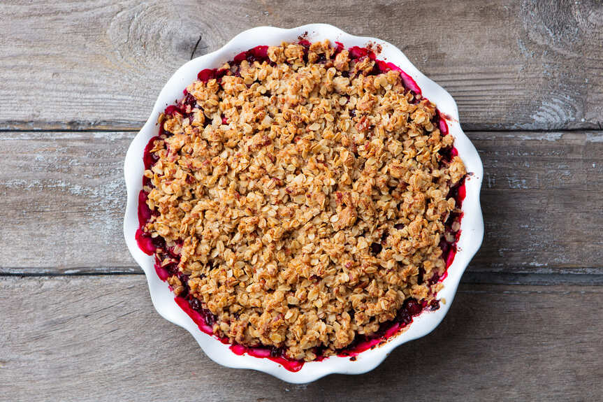 Red fruits crumble